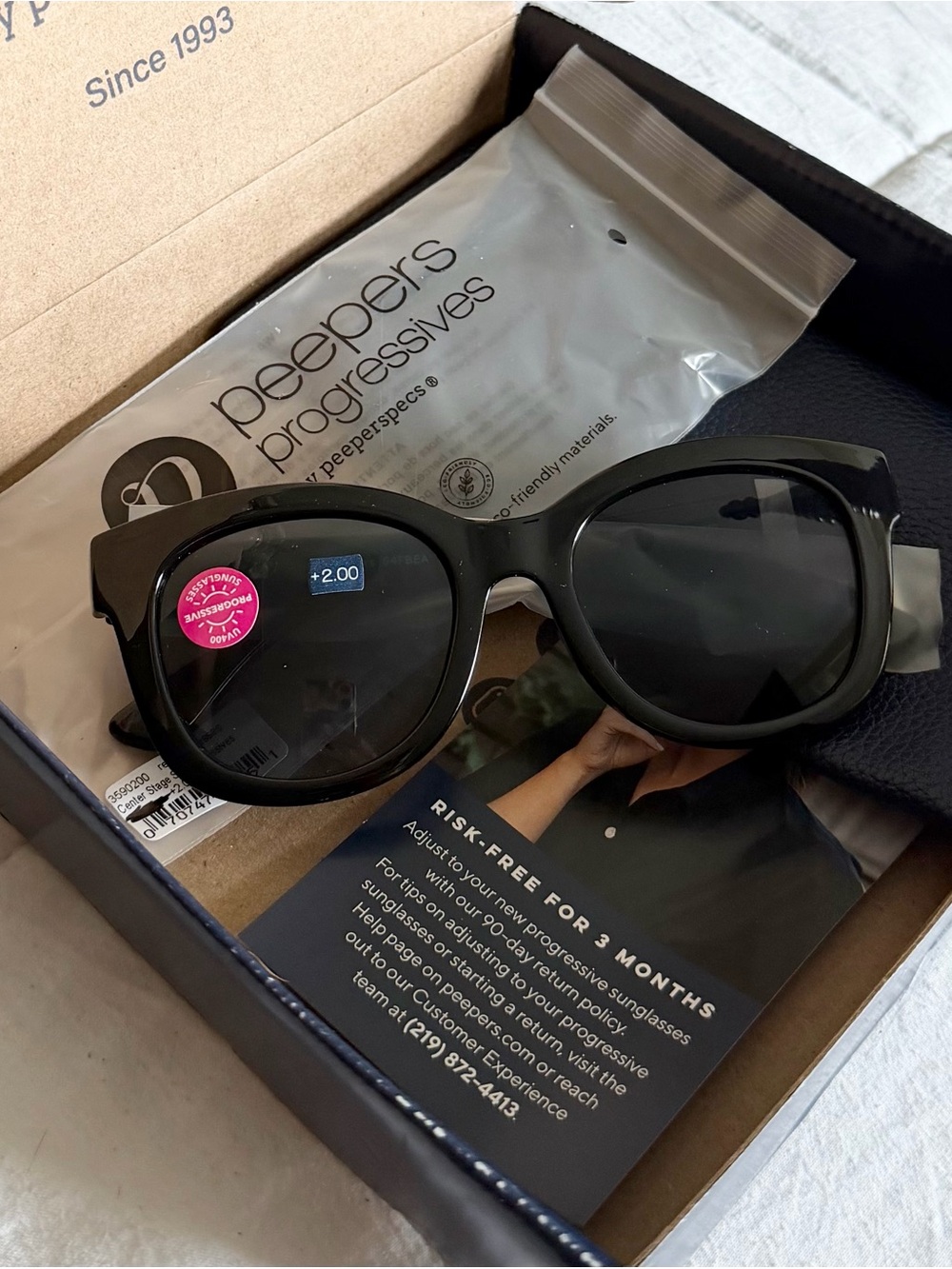 Peepers Progressive Reading Sunglasses +2.00 Center Stage - Picture 2 of 7